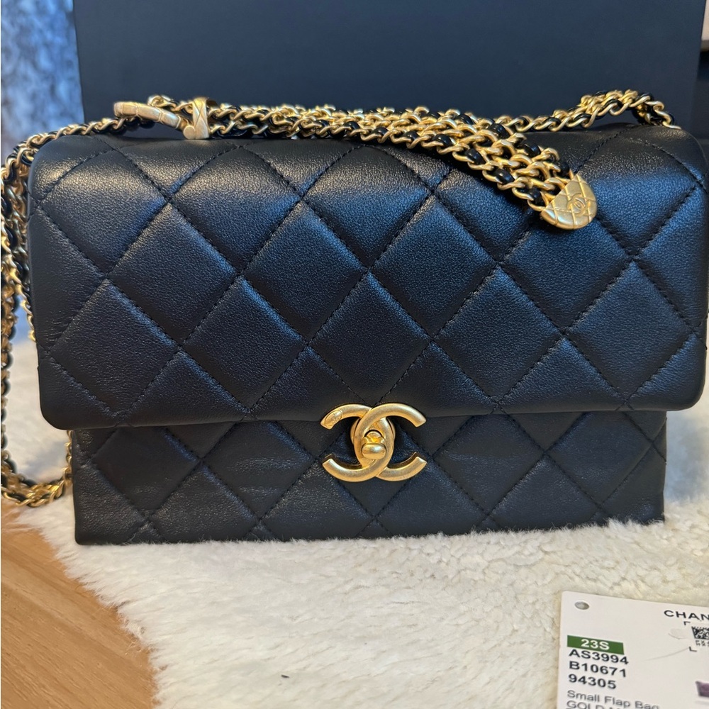Chanel Small Flap Bag 🥰💕✨